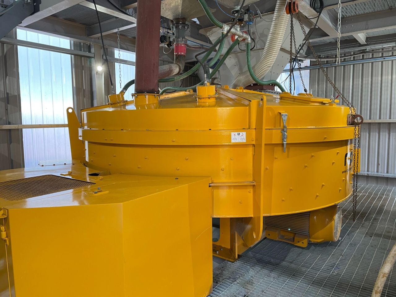 NEW RAPID PAN CONCRETE MIXER DOUBLES OUTPUTS AND DELIVERS “UNIFORM AND